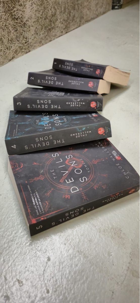 Libri: The Devil’s Sons – Usato da Cheseaux-sur-Lausanne venduto da Roxy.b 1