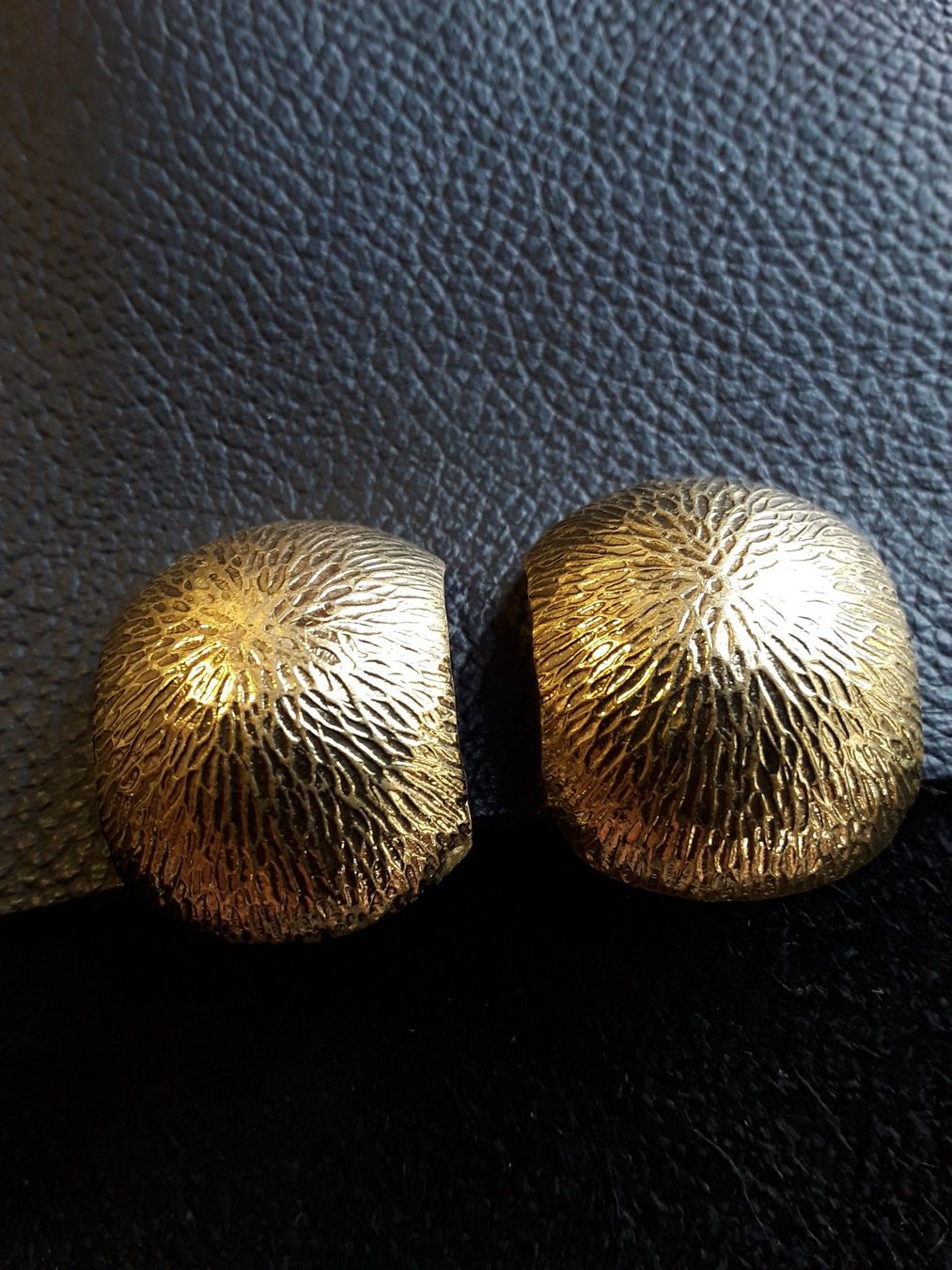 Ohrringe & -stecker: Trendige 60er Vintage Clips – Gebraucht aus Zürich von sanwit 3