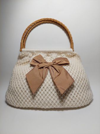 Neu! Handtasche gestrickt, Farbe: Elfenbein, Made in Bern