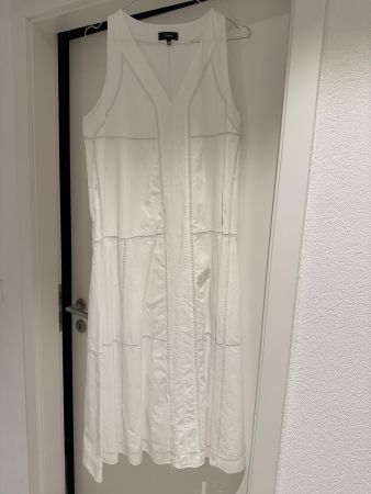 Robe Theory Blanche broderie anglaise