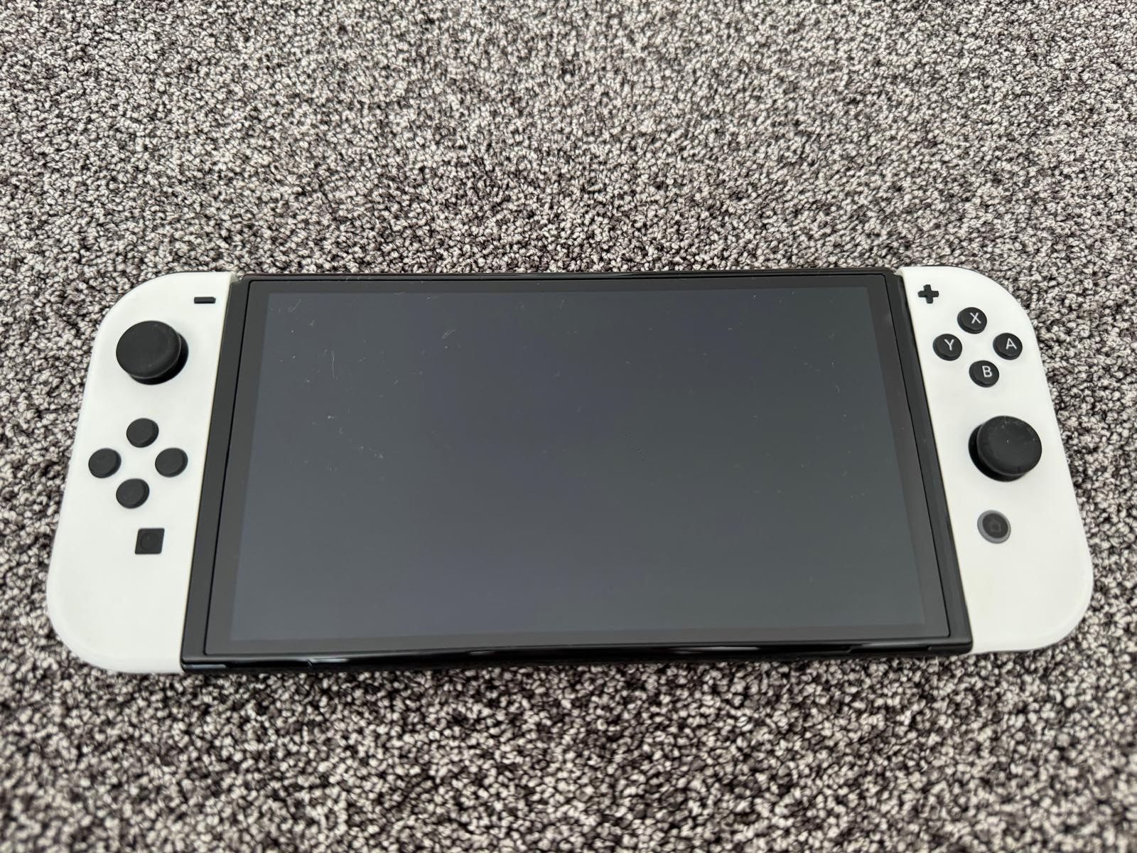 Nintendo Console: Nintendo Switch (OLED-Modell), gebraucht mit OVP – Usato da Degersheim venduto da Computer_Paradise 1