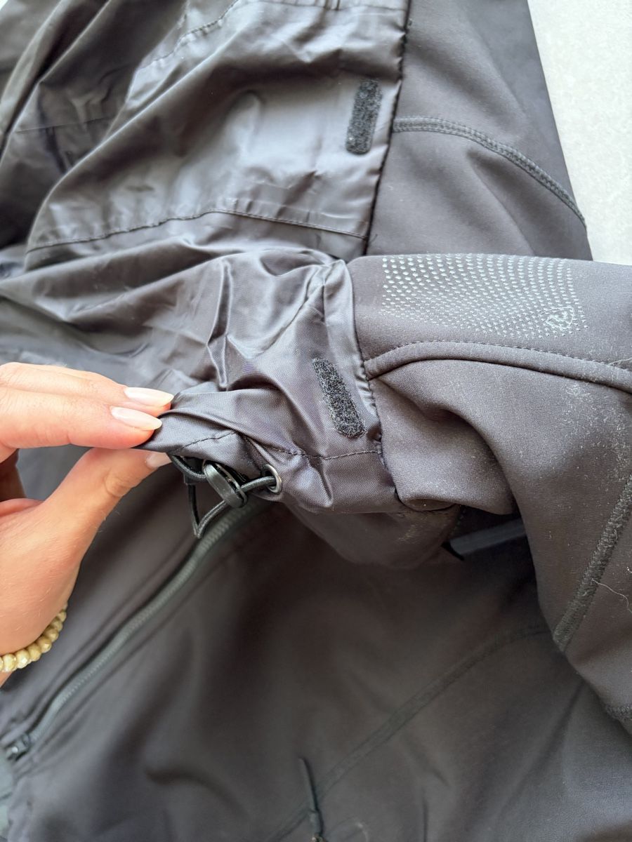Giacche: Outdoor-Jacke – Usato da Kreuzlingen venduto da _Sophia_Beyeler_ 5
