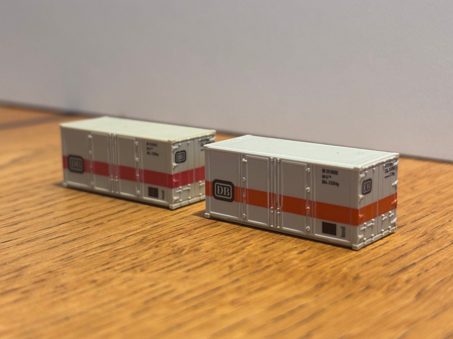 Modellini di ferrovie: L2491: 2 Stk. Container DB (Spur N) – Usato da Birsfelden venduto da Birs_25