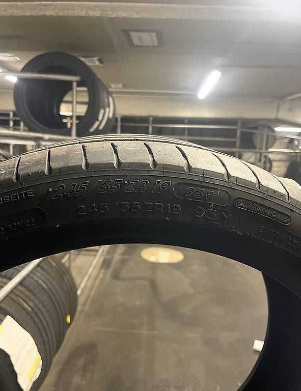 Michelin Pneus & Kompletträder: Michelin Pilot Super Sport Sommerreifen AB 1.- – Gebraucht aus Zürich von aby03 2