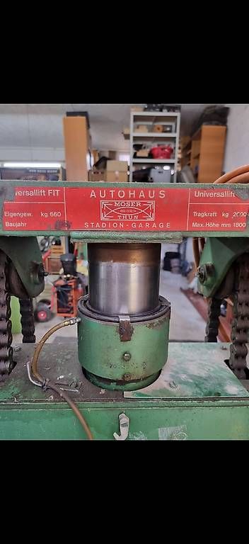 Piattaforme elevatrici & Crick: Auto Hebebühne stapler  – Usato da Suhr venduto da ManuDe 1