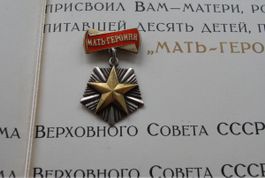 Sowjet Russische Orden „Heldenmutter“ mit Dokumenten