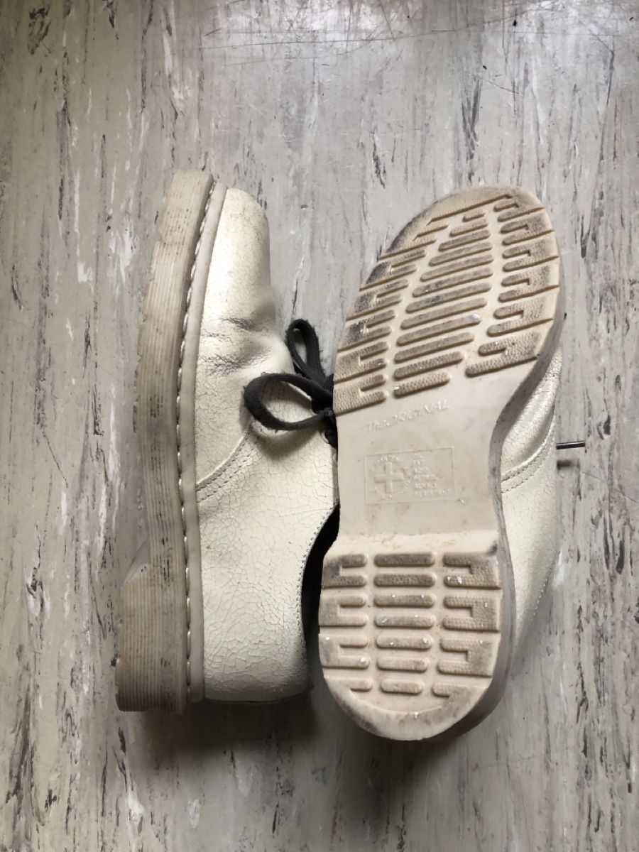 Dr. Martens Scarpe da uomo: Vintage Dr. Martens Schuhe Gr. 38 Creme – Usato da Zürich venduto da aurelia_nater 1
