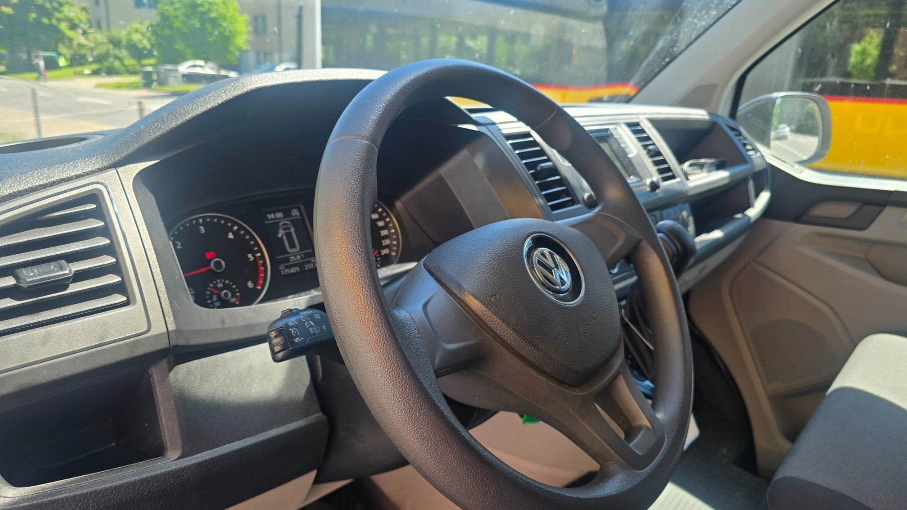VW Véhicules utilitaires: VW T6 DSG 150 PS – D'occasion à Emmenbrücke par meu_2j8p 7