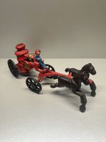 Antikes Gusseisen Feuerwehrauto mit Pferden, Retro-Samm