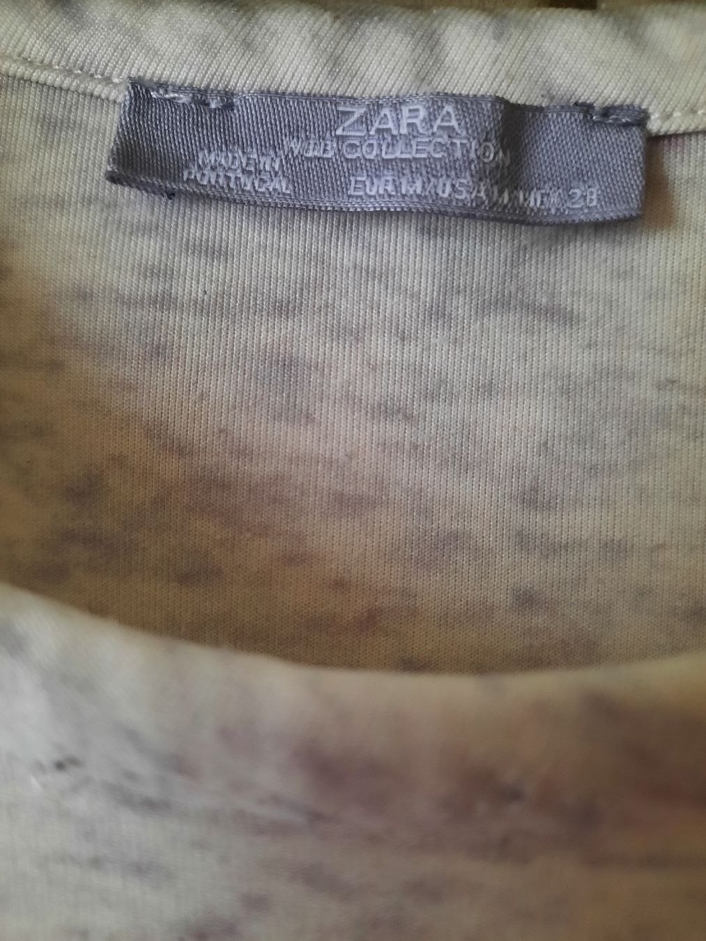 Zara Top: Top gris chiné – Usato da La Chaux-de-Fonds venduto da cel_k2b7 2