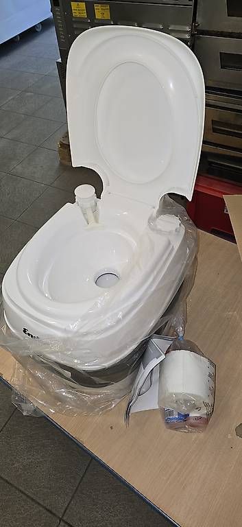 WC: Enders Campingtoilette Supreme – Usato da Weiningen ZH venduto da ped_fbx2 3