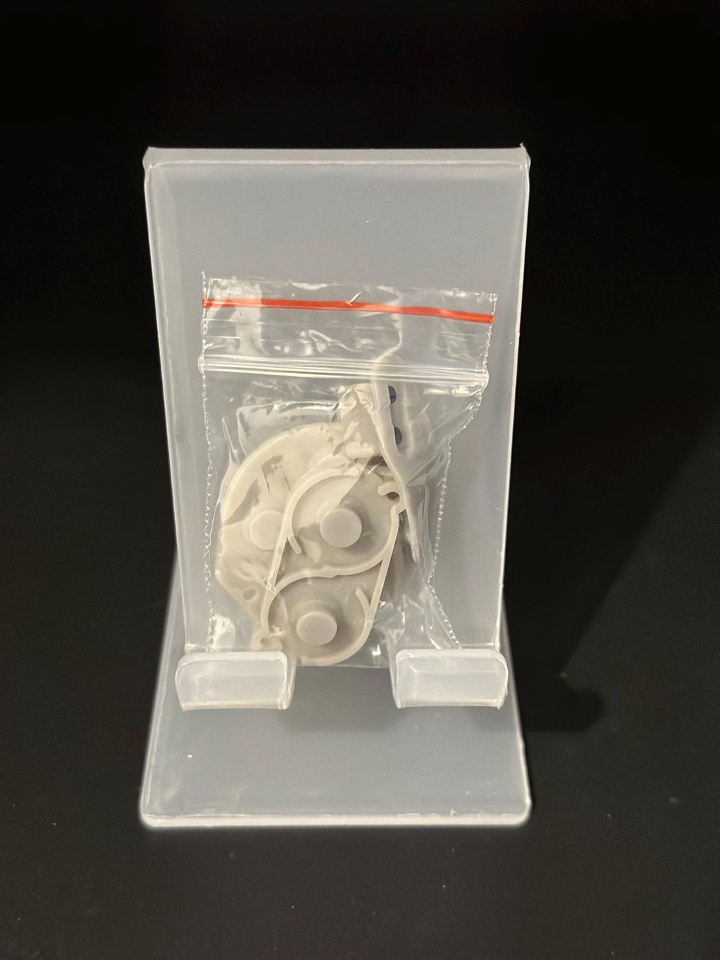 Spiele: NEW/NEUF Game Boy Classic Boutons Replacement Buttons Pad – Neu und originalverpackt aus Genève von inc_9vgv