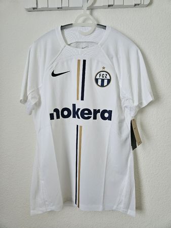 Neues FCZ Original Trikot 23/24 Grösse M Erwachsen