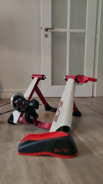 Roller Trainer Elite Novo Mag Force - Per Biciclette Con Sgancio Rapido | Con Resistenza Magnetica Regolabile
