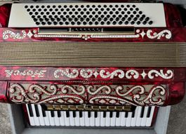 Antike  Deutsche Akkordeon Hohner mit brillanten  kopien