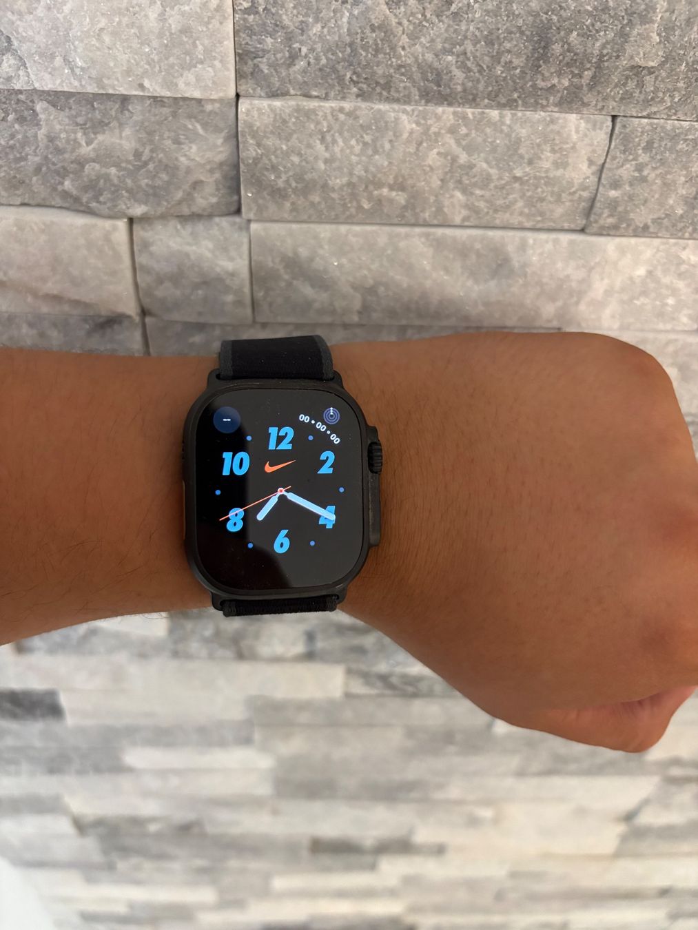 Apple Smartwatch: Apple Watch Ultra 2 - schwarzes Titan – Nuovo (secondo la descrizione) da Buchs SG venduto da bes_kr9l 2