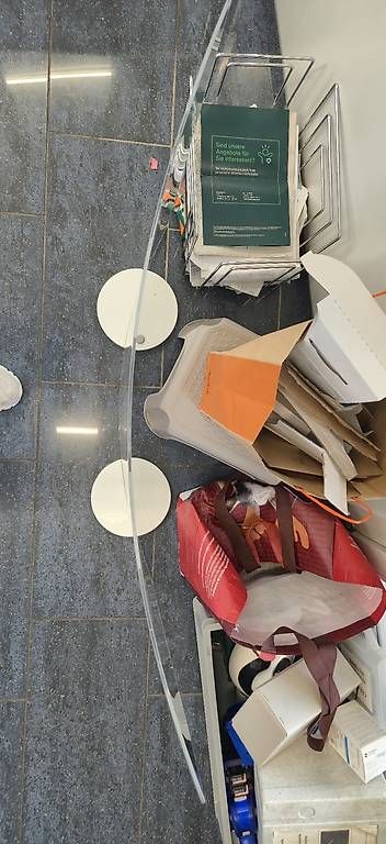 Servierplatten: Plexiglas Schutz Empfang oä – Gebraucht aus Burg AG von Globifrosch