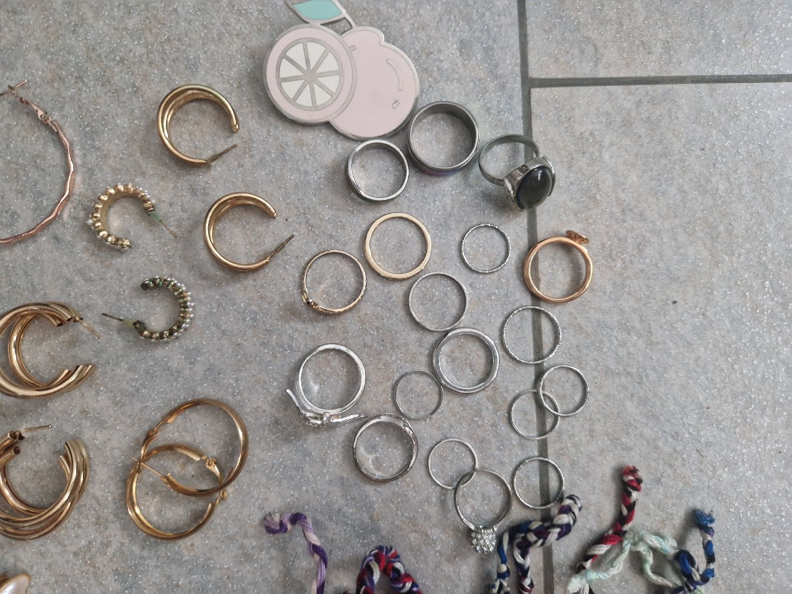 Altri gioielli: Grosses Konvolut Modeschmuck 3 – Usato da Zofingen venduto da TR1981 4