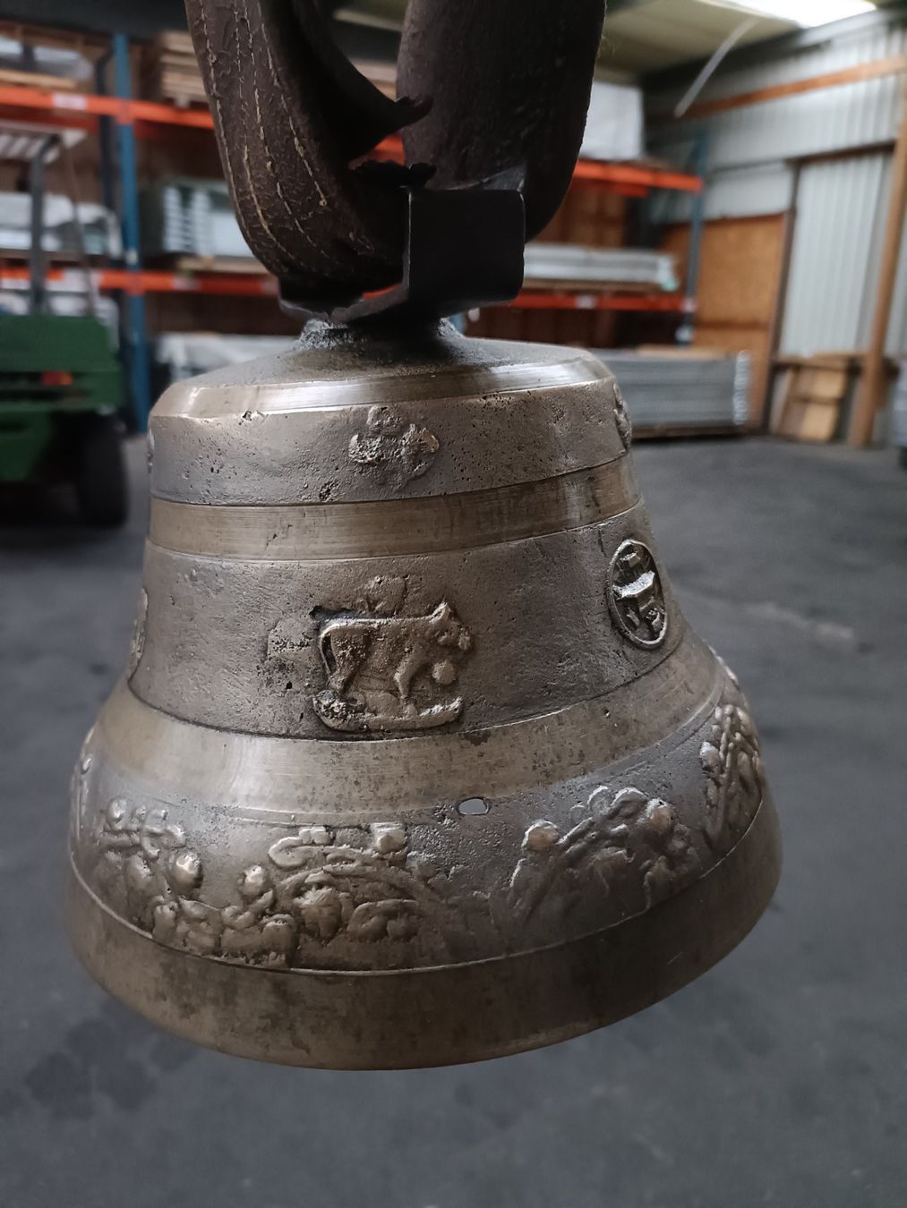 Glocken & Treicheln: Sehr seltene Antike Glocke. – Gebraucht aus Däniken SO von sgoldvreni 2