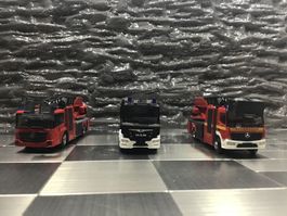 HERPA 1:87 H0 MERCEDES-BENZ,FEUERWEHR MAN