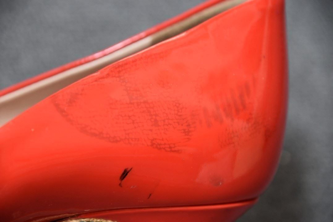 Miu Miu Chaussures femmes: Pumps Miu MIu . 38 – Défectueux à Collonges par Auganien 4