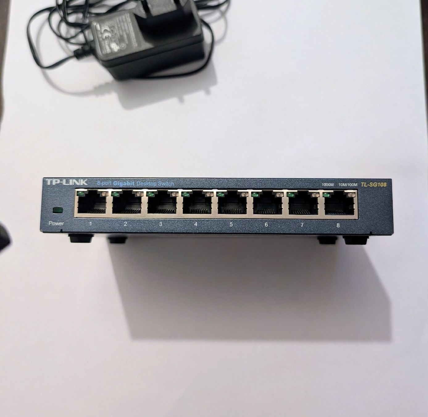 TP-Link Hubs & Switches: TP-Link 8-Port Gigabit Desktop Switch TL-SG108 – Gebraucht aus Flumenthal von frfi 1