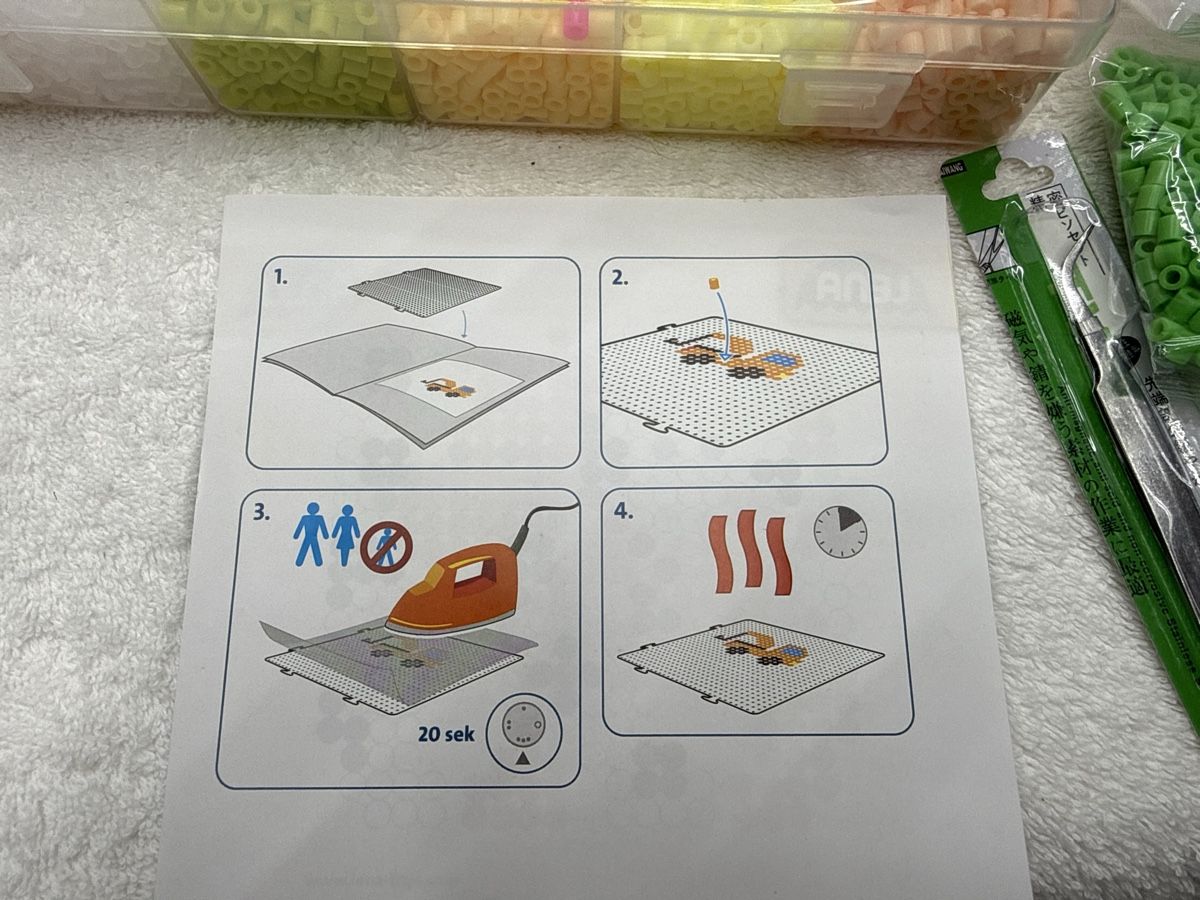 Bastelsets: Perles à repasser, kit complet avec plaques et modèles ! – Gebraucht aus Chenens von anasantos90 3