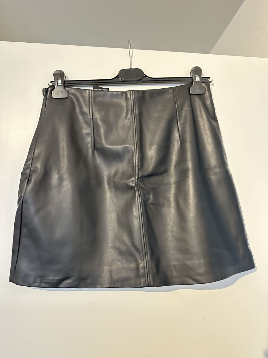 H&M Röcke: H&M Rock – Gebraucht aus Bergdietikon von sim_rg8v 1