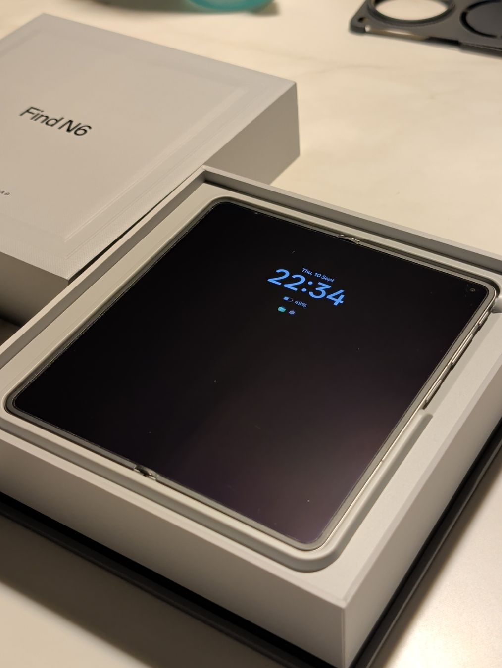 Oppo Handys / Smartphones: Oppo Find N6 16/512GB Silver, global version – Gebraucht aus Fällanden von gnyslb 2