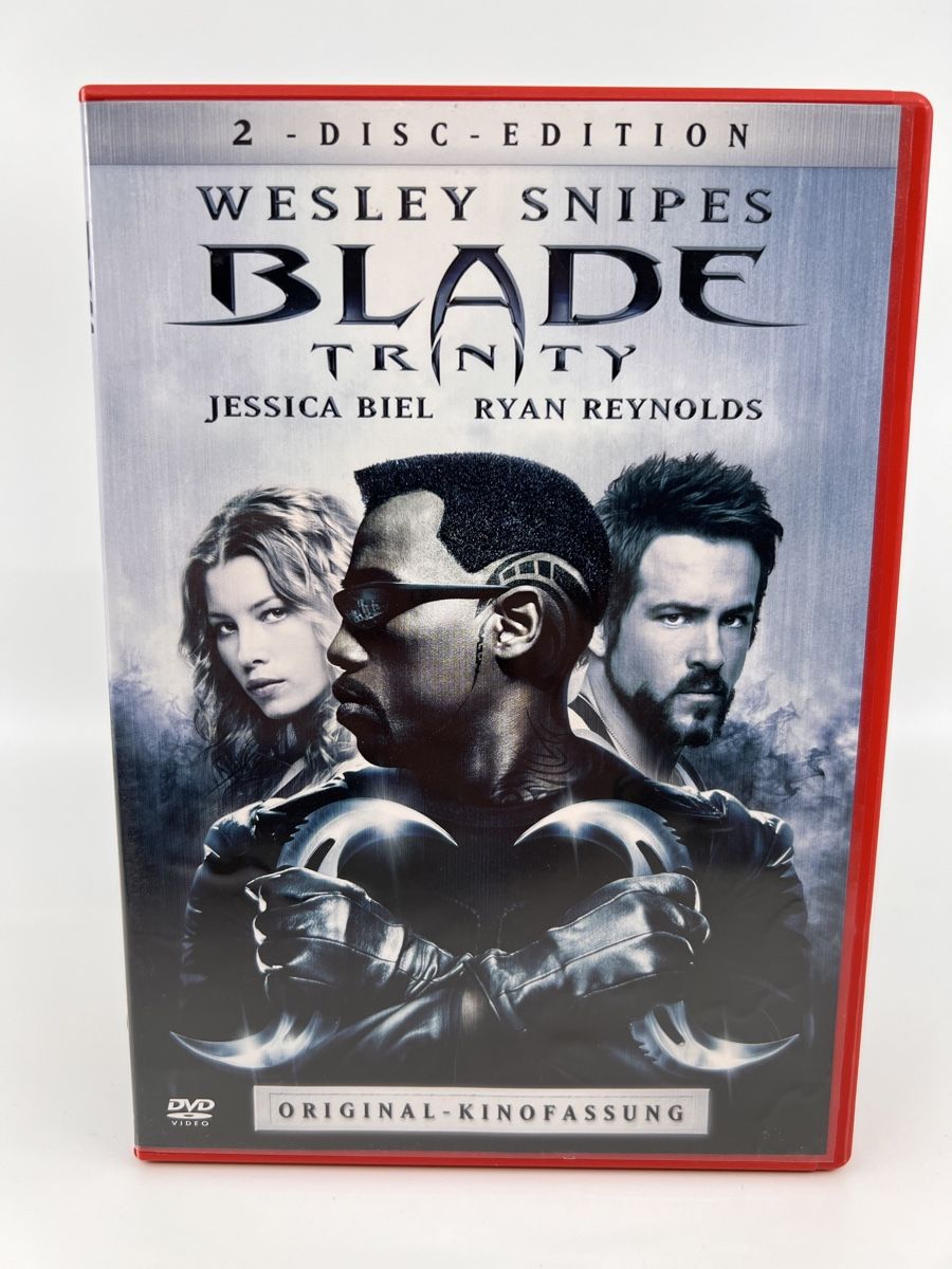 Tutti i DVDs: Blade: Trinity - 2-Disc Edition DVD, Original Kinofassung – Usato da Steffisburg venduto da MEB-Trade