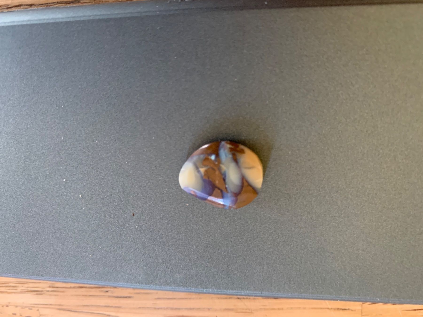 Pietre preziose: Boulder Opal – Usato da Flawil venduto da Naphtali