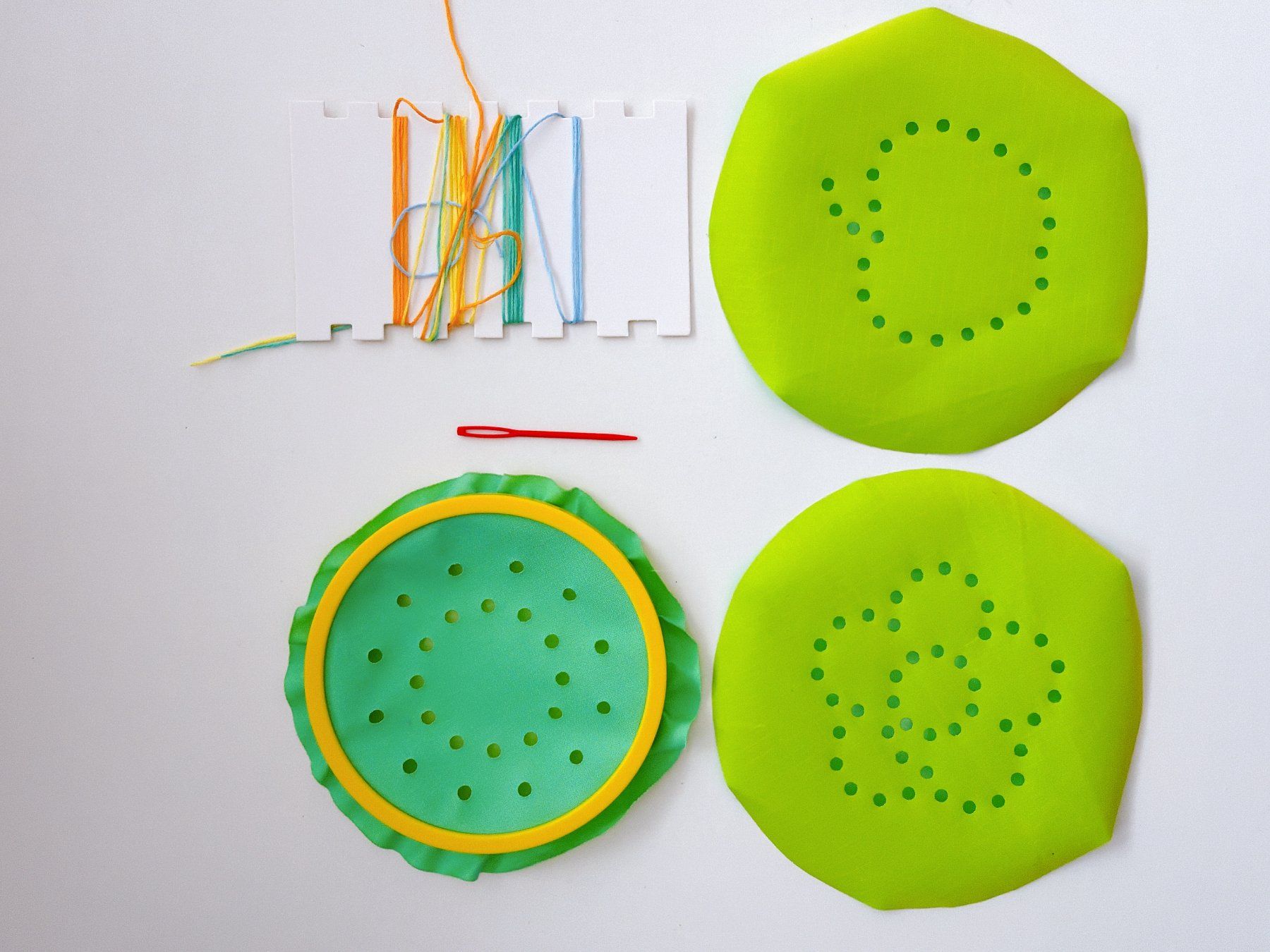 Giocattoli: First Sewing Kit Erstes Nähset Kit de Couture The Analyst Pl – Usato da Vacallo venduto da olg_7nvc 2