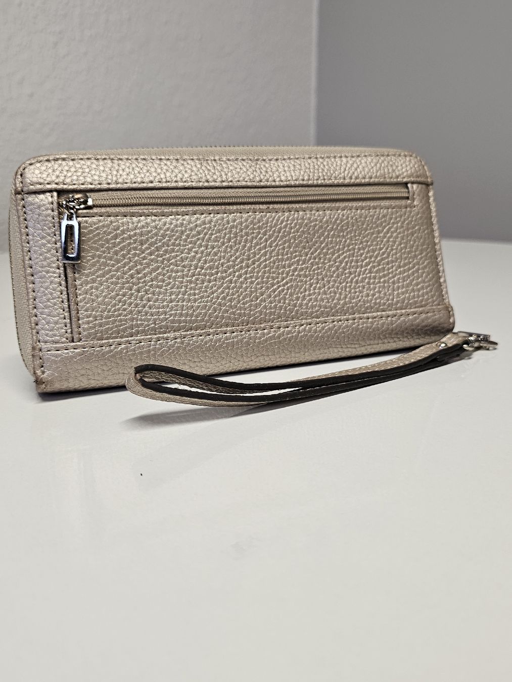 Borse da donna: Geldbörse und Handtasche Guess – Usato da Suhr venduto da MrvicaAG 8
