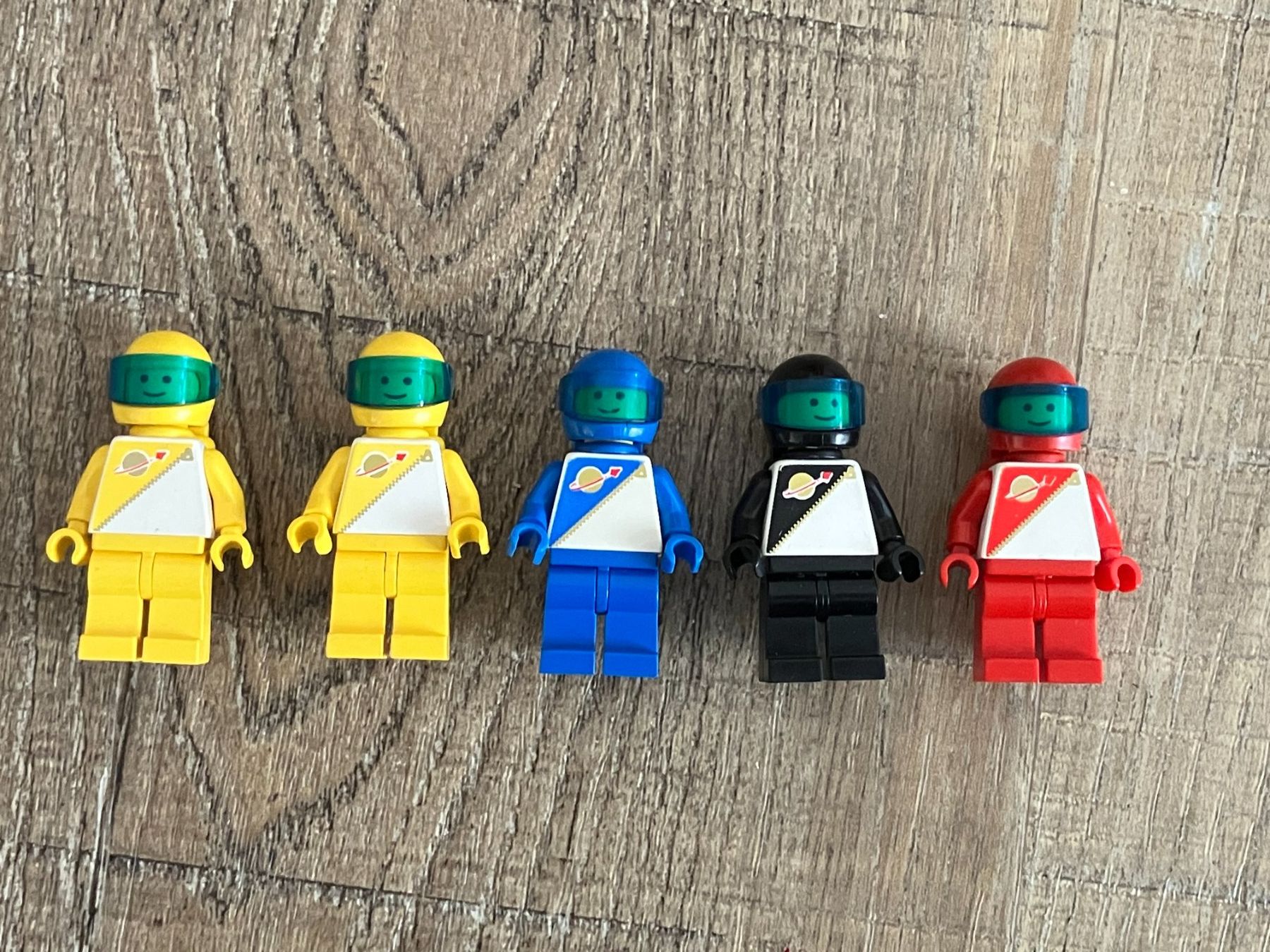 Lego Kit di costruzioni: Lego Space Futuron Minifiguren – Usato da Balsthal venduto da Diviko