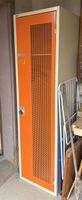 Garderoben Schrank Metall orange/beige gebraucht