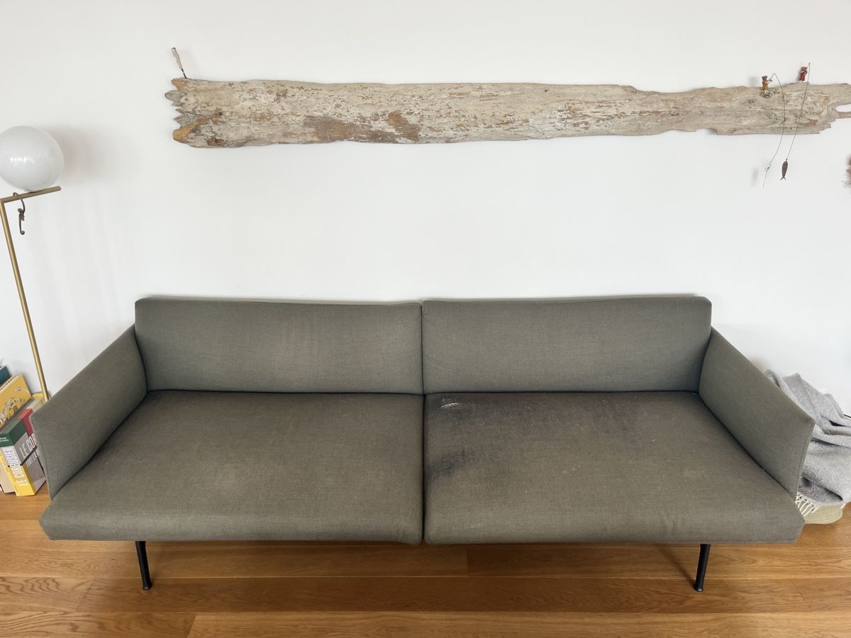 Muuto Divani: Muuto Sofa 3er Outline – Usato da Bellach venduto da jba03