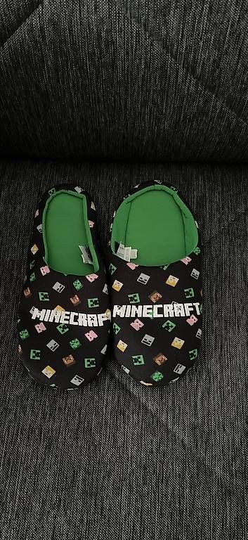 Scarpe per ragazzi: Neu: Minecraft-Hausschuhe – Usato da Wil SG venduto da smu_l76j
