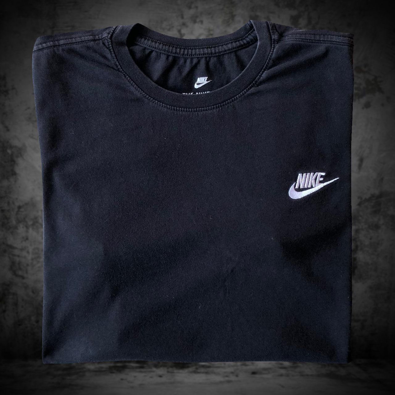 Nike T-shirt: T-Shirt Nike Black Men M – Usato da Genève venduto da ang_7j7j 2