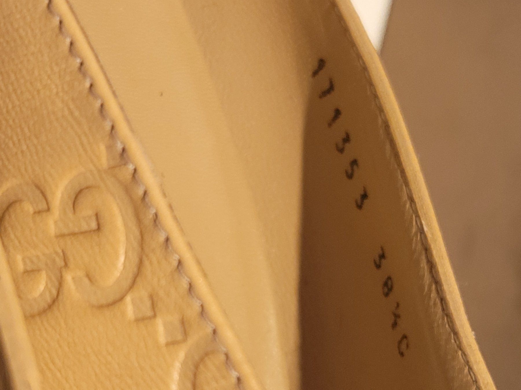 Gucci Scarpe da donna: Gucci Pumps Beige Leder – Usato da Binningen venduto da lieblingsstyle 6