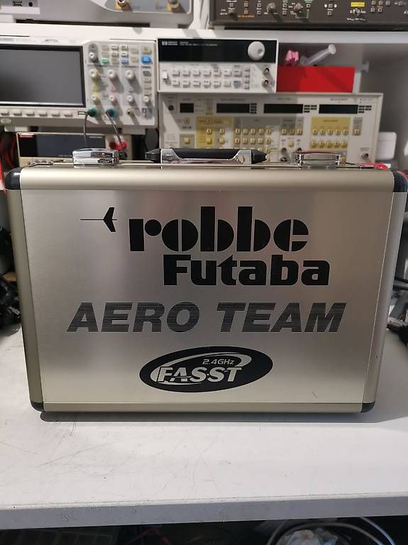 Futaba Telecomando: Emetteur Futaba T18SZ Neuf – Nuovo (secondo la descrizione) da La Chaux (Cossonay) venduto da Speedway01 3