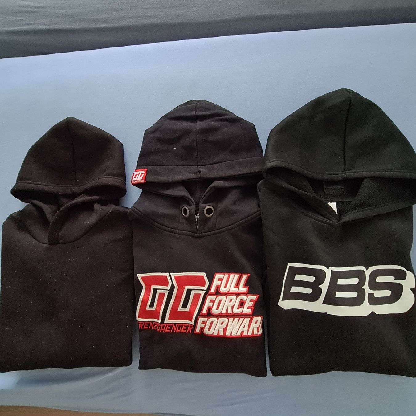 Pulls & Sweat-shirts: 3 Kapuzen Pullover  Gr. XL – D'occasion à Steinen par turbogeiss99