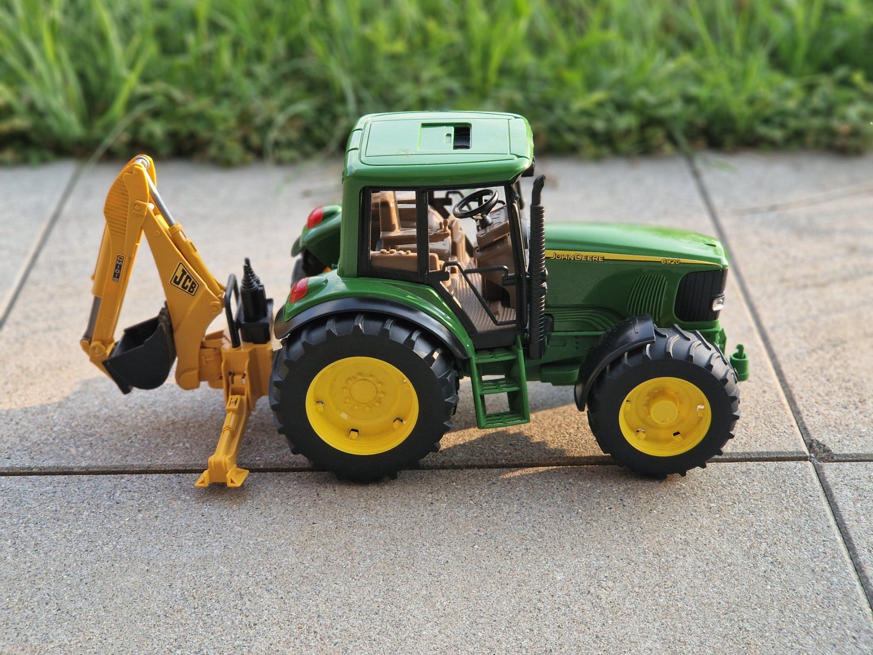Bruder Giocattoli: Grosses Bauernhofset von Bruder / John Deere – Usato da Giswil venduto da movo08 5