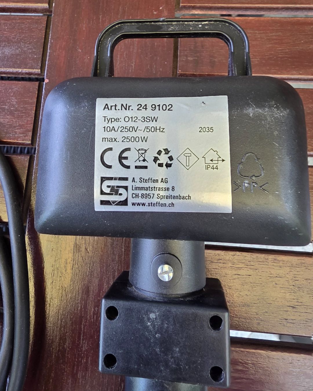 Spine: Gartensteckdose mit Erdspiess 2x Steckdose Kabel vorhanden – Usato da Zürich venduto da IrisA0102 3