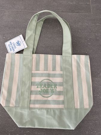 TRADER JOE‘S TOTE BAG MINI GRÜN GESTREIFT FABRIKNEU!