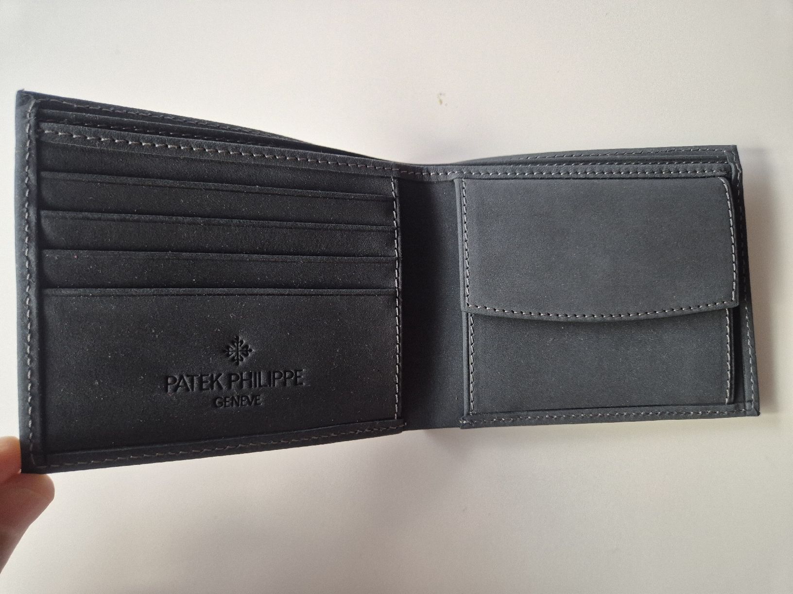 Patek Philippe Brieftaschen: Portefeuille Patek Philippe cuir  – Neu und originalverpackt aus Genève von Jouyt 4