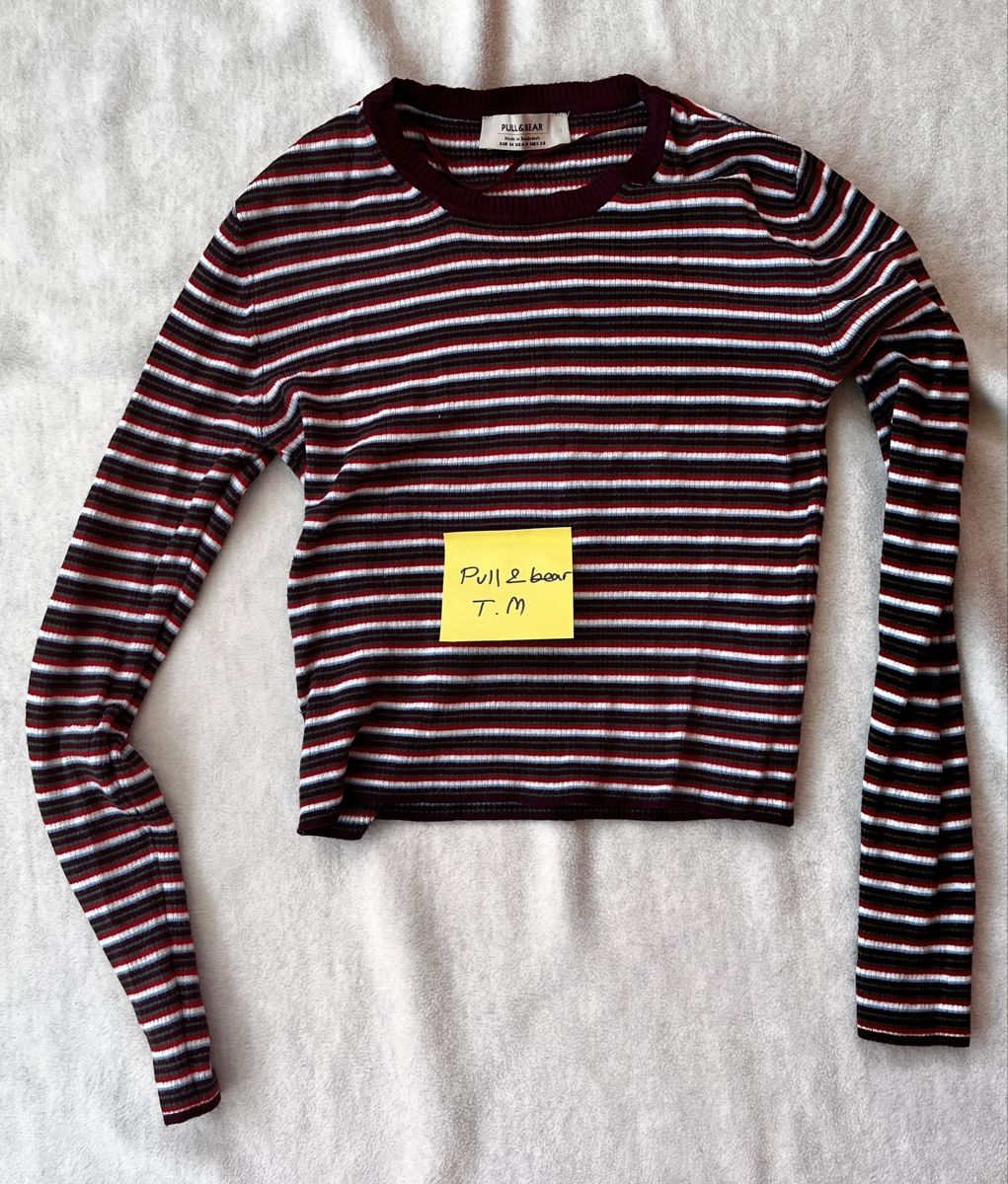 Pull&Bear Camicette, T-shirt & Top: Pull&Bear Striped Long Sleeve Top - Great Condition! – Usato da Romont FR venduto da cat_j6ww