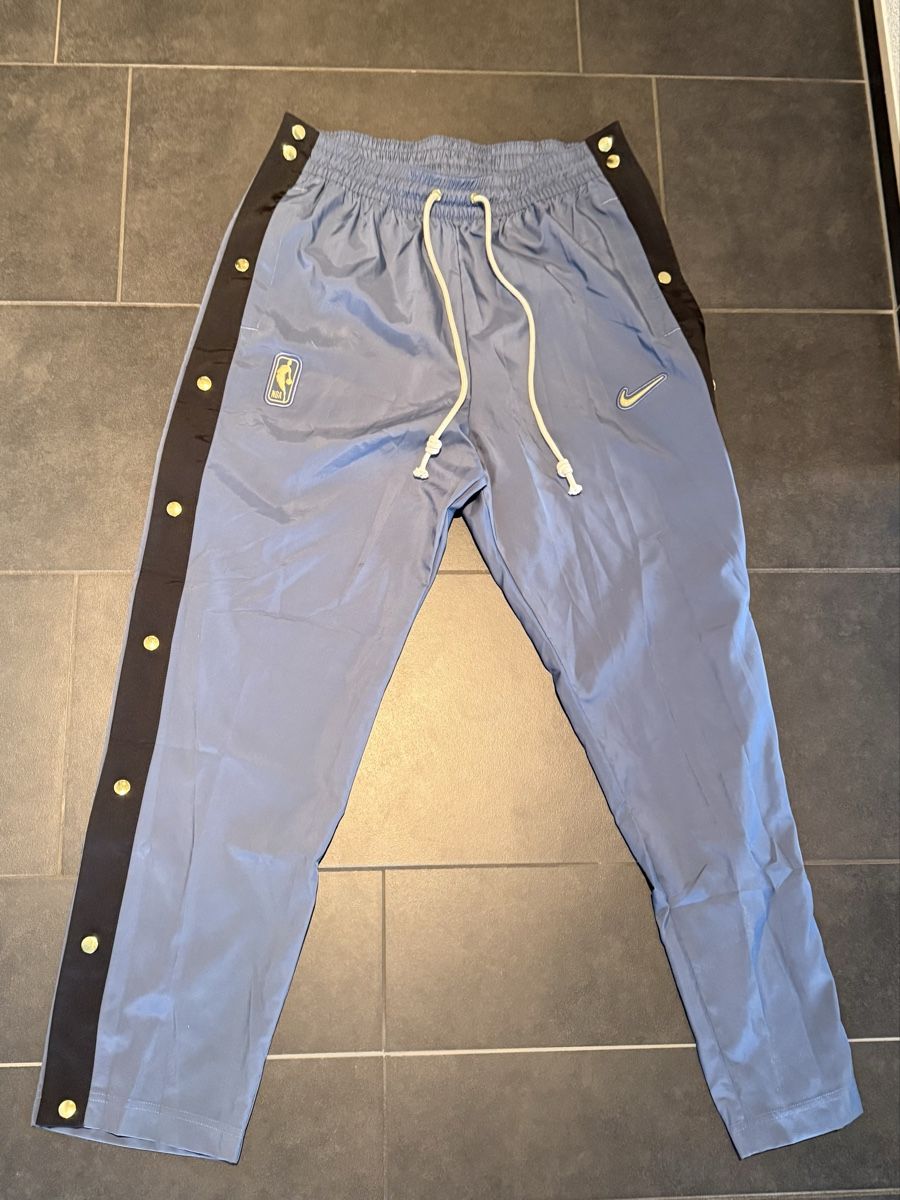 Nike Pantaloni: NIKE NBA trackpants Jogger – Usato da St. Gallen venduto da das_pmk2