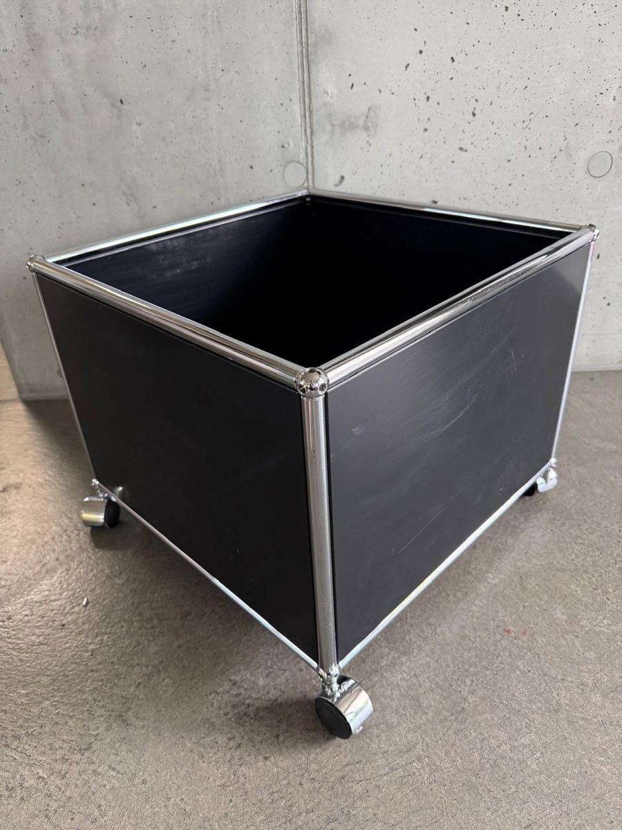 USM Korpus: Original USM Rollkorpus 50x50 – Gebraucht aus Oberwil b. Zug von maxcherry 2