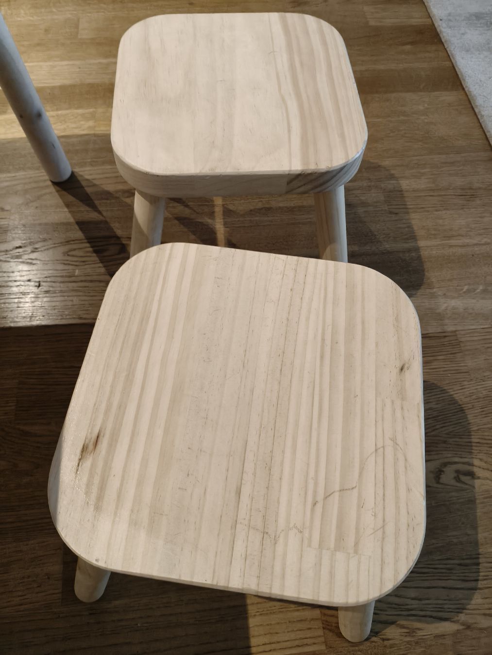 Ikea Tischset: Kinder Tisch mit zwei Hockern – Gebraucht aus Oberengstringen von Germii 4