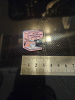 Rosa Kaffeemaschine - Pin Badge Anstecker